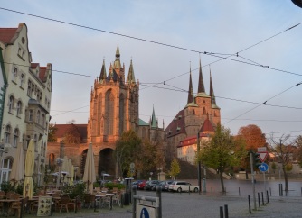 De gigantische Dom in Erfurt.